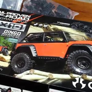 AXIAL SCX10 DINGO BUILDERS KIT AX90021